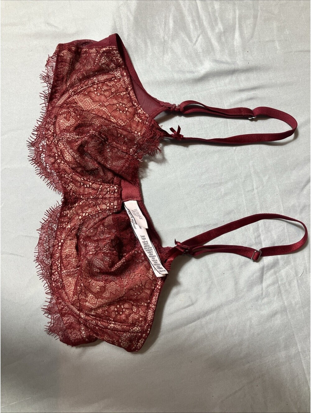 Victoria’s Secret Dream Angels Unlined Uplift Sling Lace Bra Red Sz.34D NWT